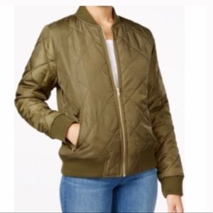 Say what! Puffer bomber jacket